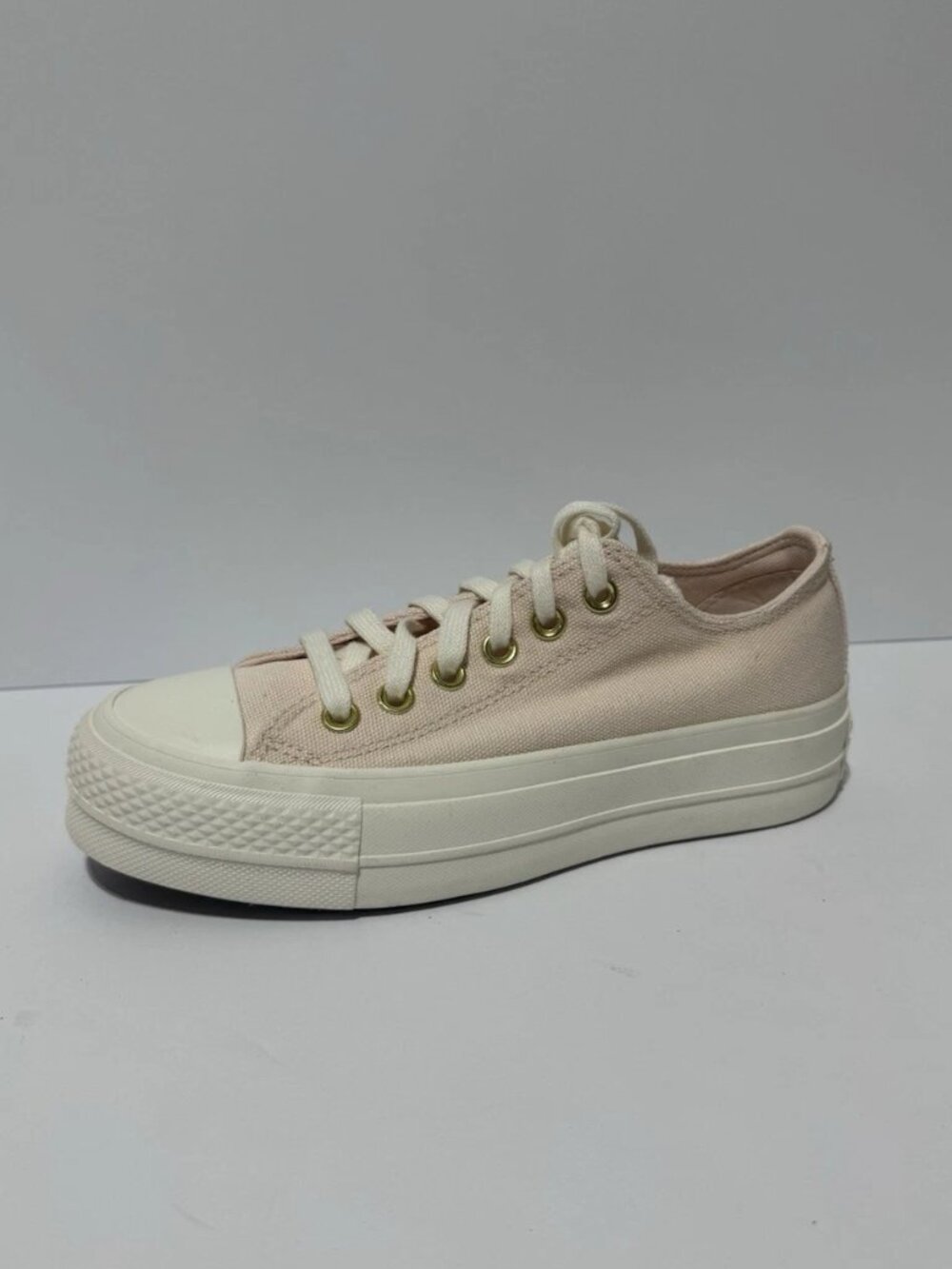 Converse Womens Lo Top Lift Sneakers Size 6 M